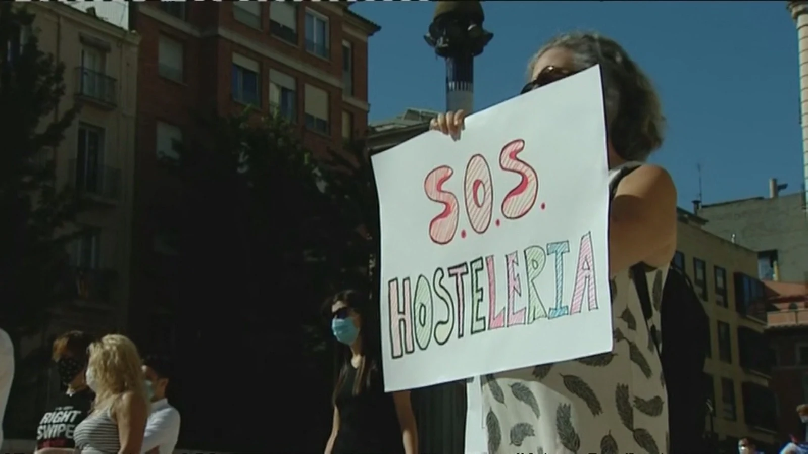 Muchos negocios cuelgan el cartel de 'se vende' por las pérdidas tras la crisis del coronavirus Muchos negocios cuelgan el cartel de 'se vende' por las pérdidas tras la crisis del coronavirus