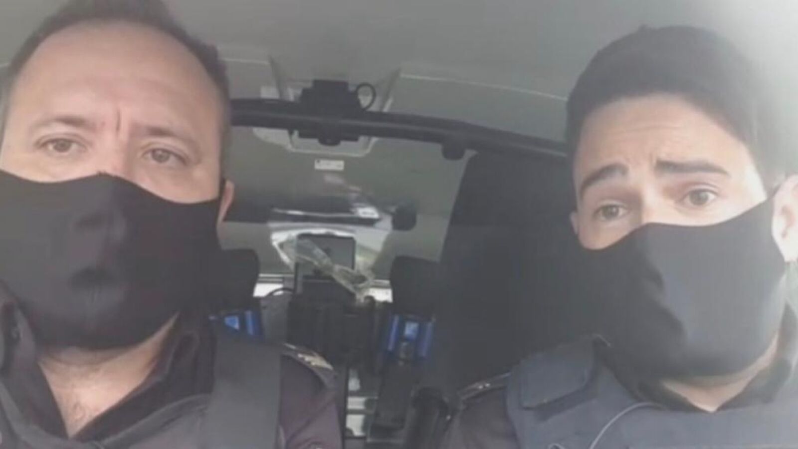 Dos agentes de Policía de Lugo salvan la vida de un bebé de dos meses: 