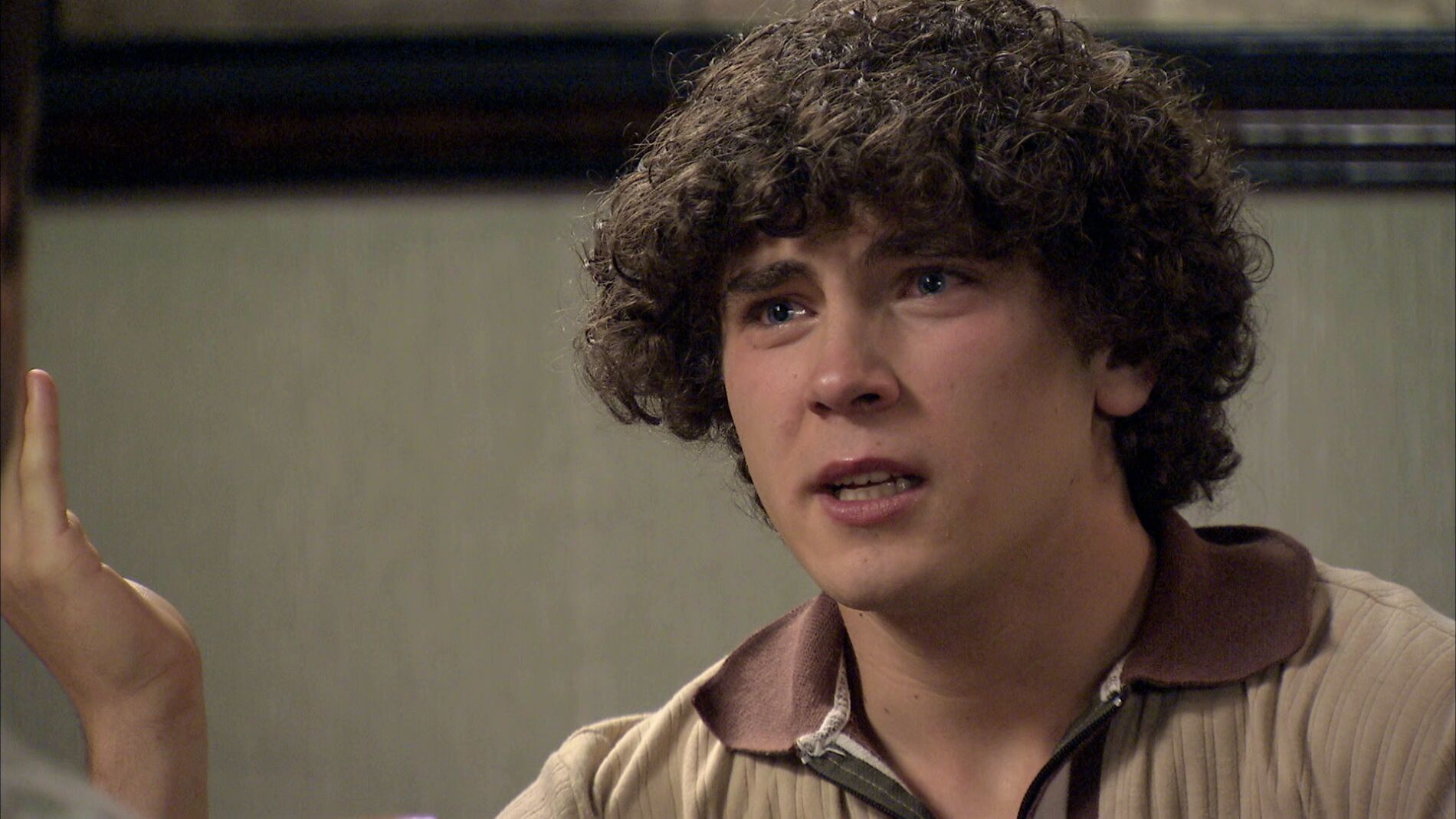 Manolín le confiesa a su padre su máxima preocupación por Estrella