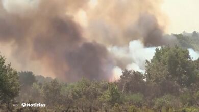 El incendio de Monterrei se convierte en uno de los más grandes en los últimos tiempos tras arrasar 450 hectáreas 