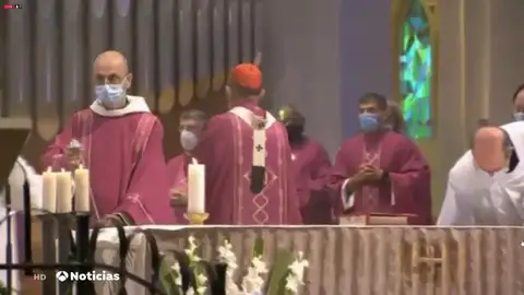 El Arzobispado de Barcelona celebra la misa por las víctimas del coronavirus desoyendo al Govern El Arzobispado de Barcelona celebra la misa por las víctimas del coronavirus desoyendo al Govern