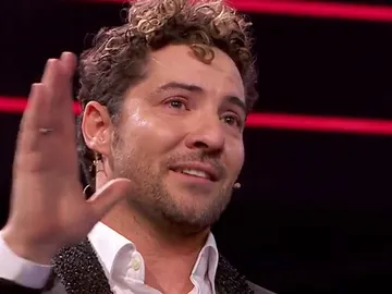 David Bisbal se emociona frente a Juan Mena en 'La voz senior' David Bisbal se emociona frente a Juan Mena en 'La voz senior'