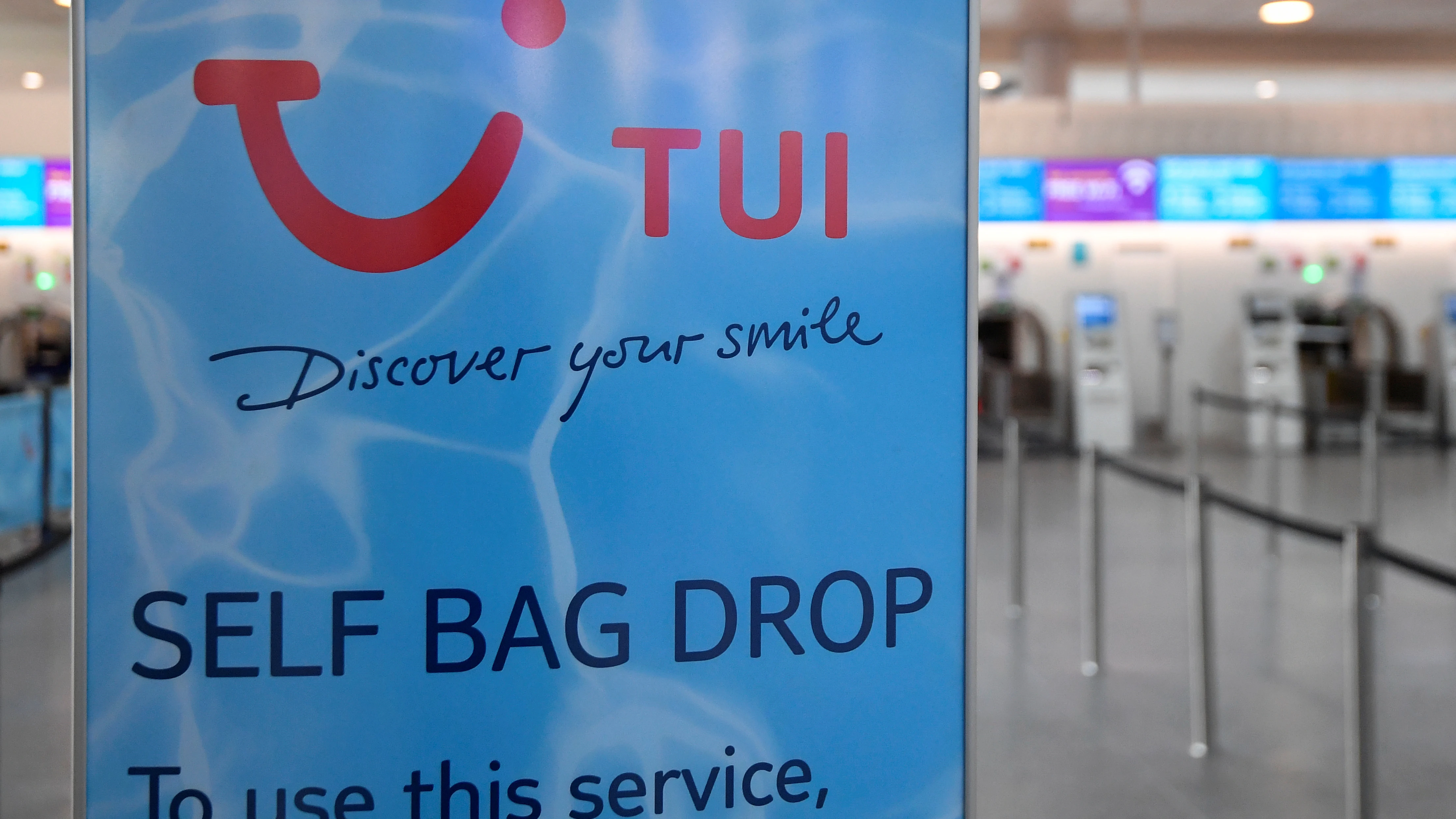 TUI cancela todos sus vuelos de Reino Unido a España TUI cancela todos sus vuelos de Reino Unido a España