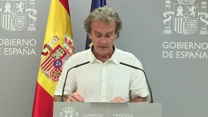 Fernando Simón cree que es mejor que los ciudadanos de Bélgica no vengan a España porque es un "riesgo que nos quitan" Fernando Simón cree que es mejor que los ciudadanos de Bélgica no vengan a España porque es un "riesgo que nos quitan"