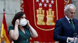 La presidenta de la Comunidad de Madrid, Isabel D&iacute;az Ayuso, y el consejero de Sanidad, Enrique Ruiz Escudero