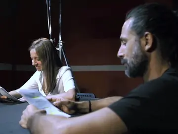 Michelle Jenner y Hugo Silva en el nuevo rodaje de 'Los hombres de Paco' Michelle Jenner y Hugo Silva en el nuevo rodaje de 'Los hombres de Paco'