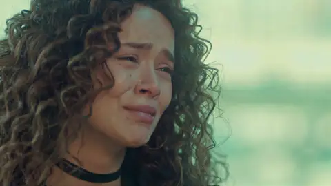 La mentira más cruel de Sirin para ocultar su secreto más oscuro sobre su relación con Sarp La mentira más cruel de Sirin para ocultar su secreto más oscuro sobre su relación con Sarp