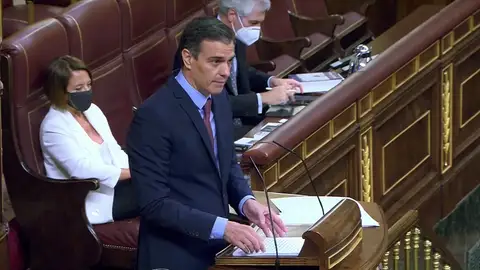Pedro Sánchez pregunta a Santiago Abascal si no presenta la moción de censura ahora porque se va de vacaciones Pedro Sánchez pregunta a Santiago Abascal si no presenta la moción de censura ahora porque se va de vacaciones