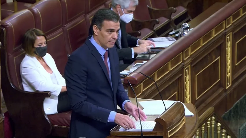 Pedro Sánchez pregunta a Santiago Abascal si no presenta la moción de censura ahora porque se va de vacaciones Pedro Sánchez pregunta a Santiago Abascal si no presenta la moción de censura ahora porque se va de vacaciones