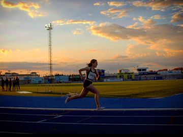 Muere Claudia Hernández Rey, atleta de 19 años, en un accidente de tráfico en Granada