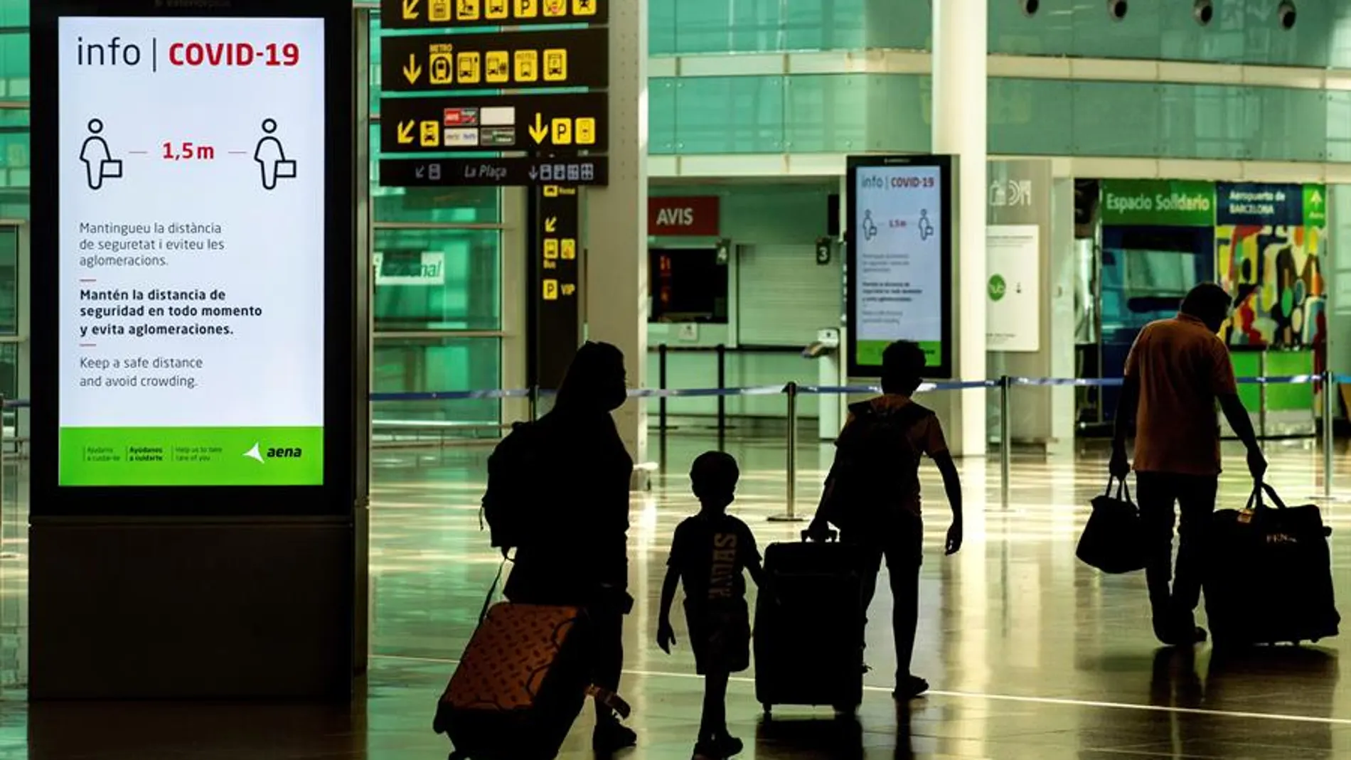 Si me cancelan un vuelo por las nuevas restricciones en viajes a España por el coronavirus, ¿puedo reclamar? ¿Me devuelven el dinero? Si me cancelan un vuelo por las nuevas restricciones en viajes a España por el coronavirus, ¿puedo reclamar? ¿Me devuelven el dinero?