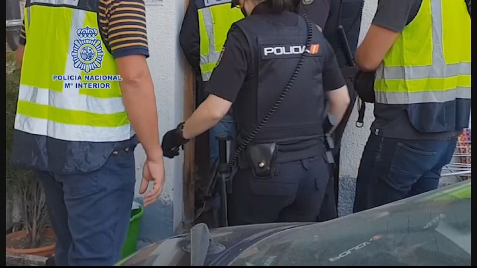 Detienen a una banda criminal que explotaba sexualmente a una mujer rumana y a su bebé