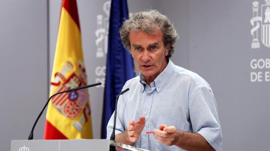 Fernando Sim&oacute;n, durante la rueda de prensa