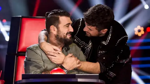 De ‘Antonio Bloqueo’ a ‘Hablamos en piano’: los momentos inolvidables de Antonio Orozco y Pablo López en ‘La Voz’ De ‘Antonio Bloqueo’ a ‘Hablamos en piano’: los momentos inolvidables de Antonio Orozco y Pablo López en ‘La Voz’