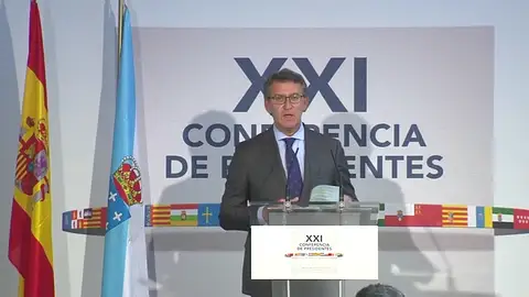 Feijóo critica la ausencia de Torra y pide que no se confunda una nación descentralizada con descoordinada Feijóo critica la ausencia de Torra y pide que no se confunda una nación descentralizada con descoordinada