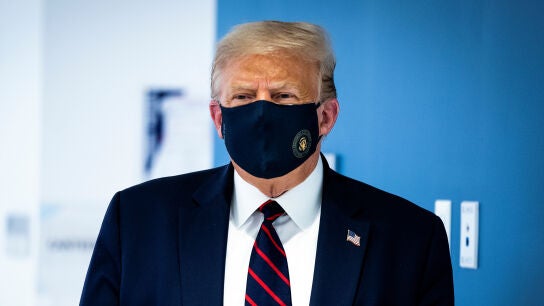 Facebook y Twitter retiran un v&iacute;deo de Donald Trump por "informaci&oacute;n falsa" sobre el coronavirus