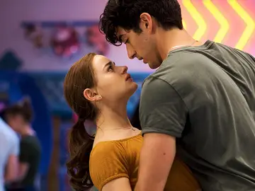Joey King y Taylor Zakhar Perez como Elle y Marco en 'Mi primer beso 2' Joey King y Taylor Zakhar Perez como Elle y Marco en 'Mi primer beso 2'