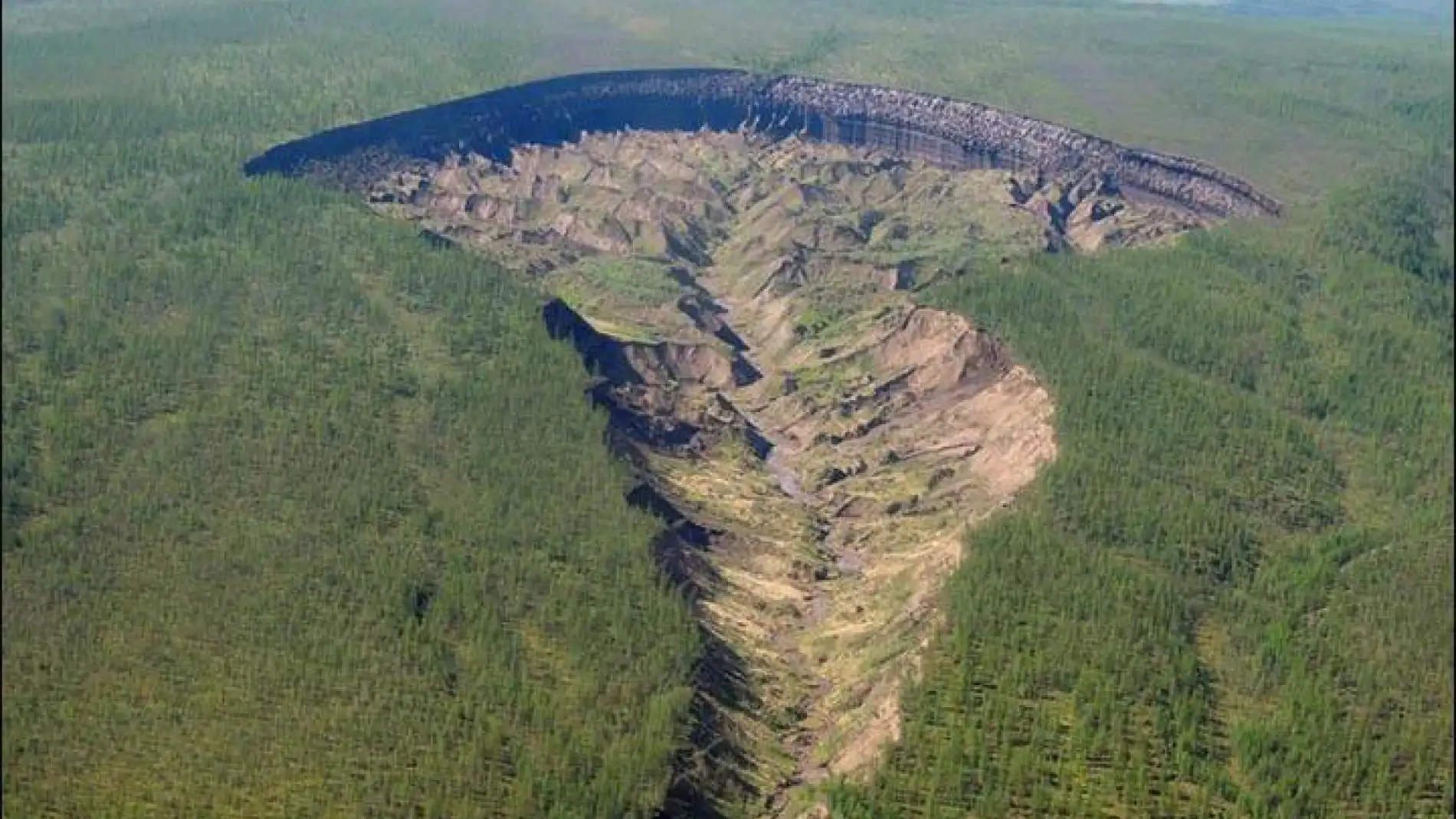 Los científicos alertan del rápido crecimiento de 'la puerta del infierno', el cráter de Siberia Los científicos alertan del rápido crecimiento de 'la puerta del infierno', el cráter de Siberia