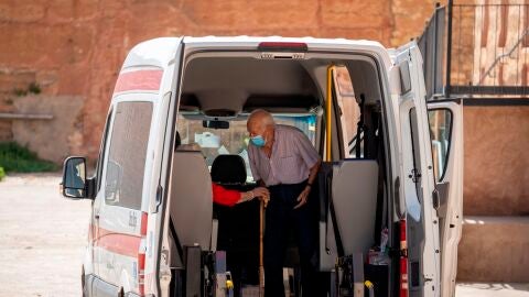 Residentes de la residencia de Burbagena (Teruel) 