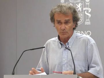 Fernando Simón responde sobre sus vacaciones en Portugal: "Es mi vida personal y es de mal gusto que lo hayas sacado en una reunión"