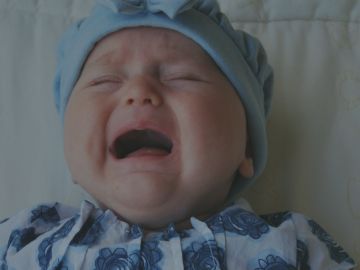  El cólico del lactante: ¿Qué es y cómo aliviar los cólicos en bebés?