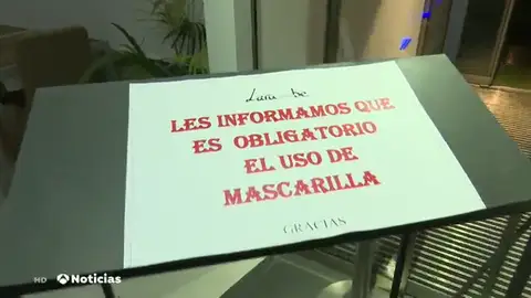 El cierre del ocio nocturno en Madrid indigna a propietarios de bares y restaurantes El cierre del ocio nocturno en Madrid indigna a propietarios de bares y restaurantes