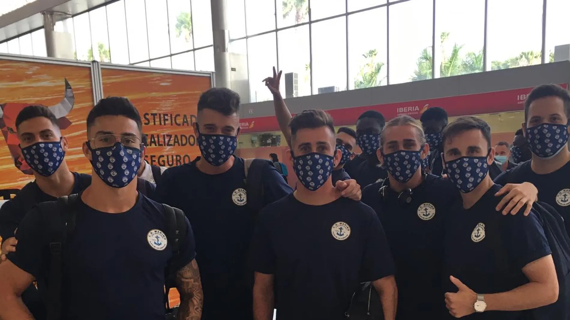 Los jugadores del CD Marino, en su viaje a Madrid Los jugadores del CD Marino, en su viaje a Madrid