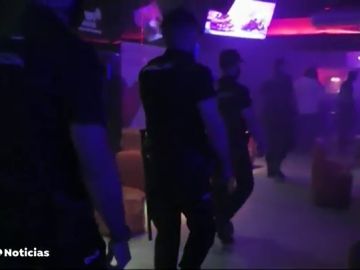 Operativo especial de la Policía para detectar infractores en las discotecas de Valencia