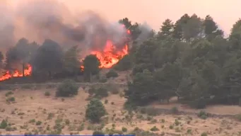 Desalojan varias casas de Povedilla y Cercones ante la cercan&iacute;a del fuego iniciado en Robledo de Chavela