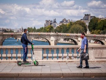 Francia estima que una segunda ola epidémica de coronavirus llegará en otoño o en invierno
