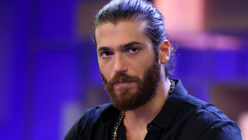 La foto de Can Yaman (Bay Yanlis en 'Mr. Wrong') con el ...