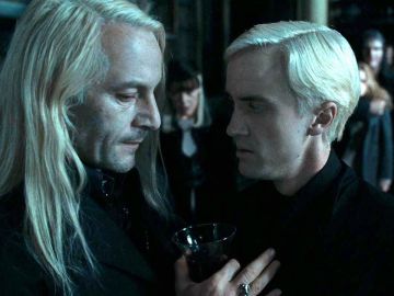 Jason Isaacs y Tom Felton como Lucius y Draco Malfoy en 'Harry Potter'