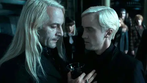 Jason Isaacs y Tom Felton como Lucius y Draco Malfoy en 'Harry Potter' Jason Isaacs y Tom Felton como Lucius y Draco Malfoy en 'Harry Potter'