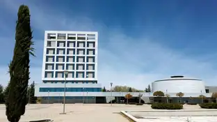 Exterior del edificio del rectorado de la Universidad rey Juan Carlos Exterior del edificio del rectorado de la Universidad rey Juan Carlos