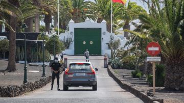 Pedro Sánchez viaja a Lanzarote para pasar unos días de vacaciones junto a su familia
