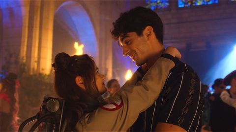 Taylor Zakhar Perez y Joey King en 'Mi primer beso 2' 