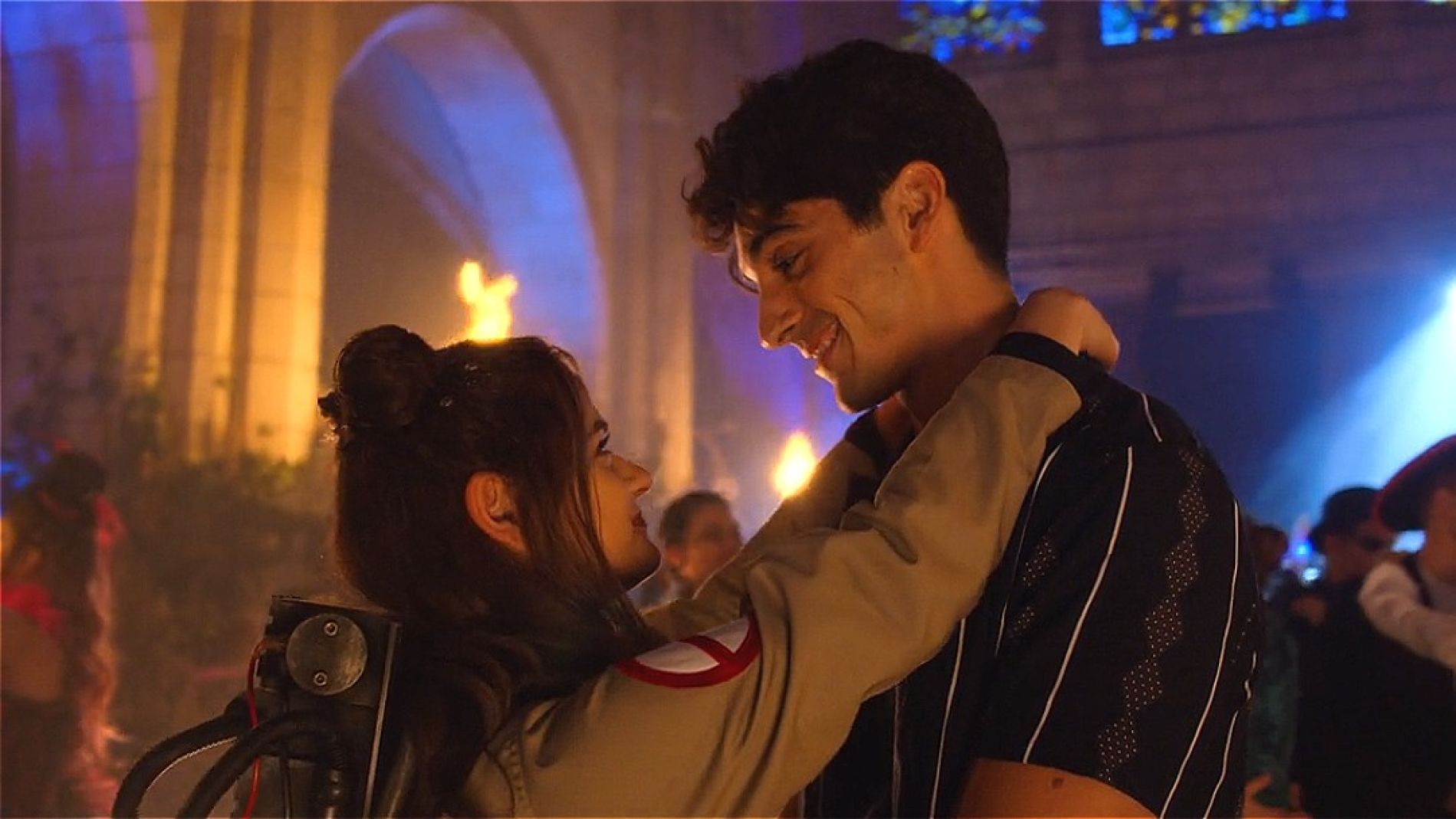 Taylor Zakhar Perez y Joey King en 'Mi primer beso 2'