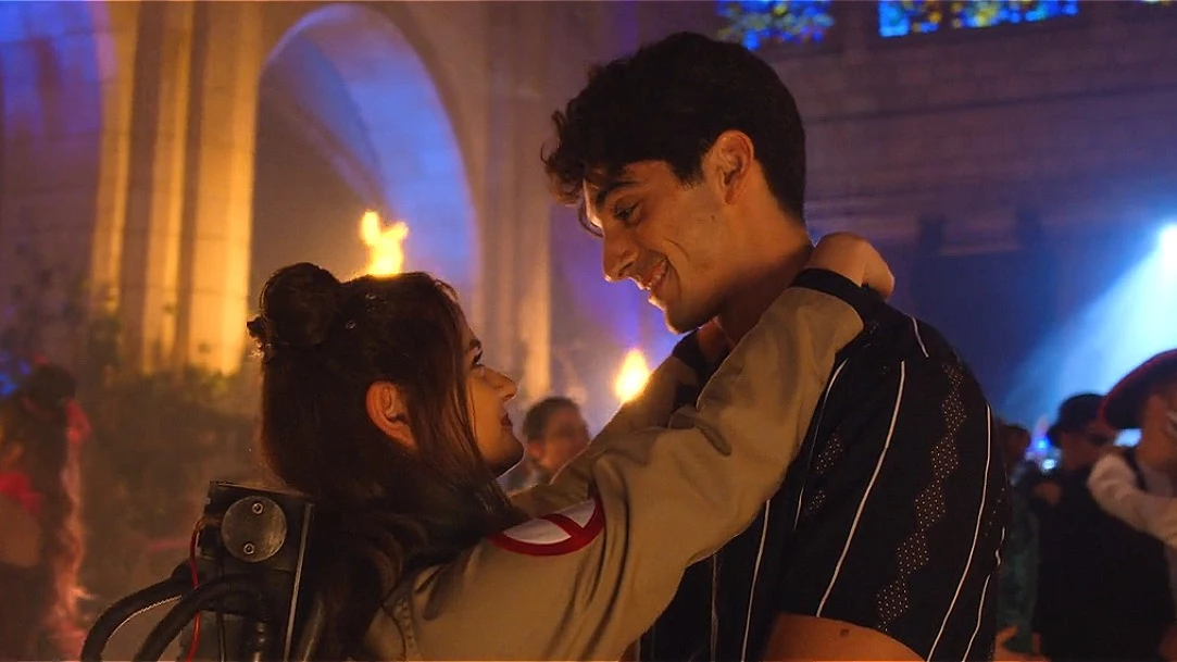Taylor Zakhar Perez y Joey King en 'Mi primer beso 2' Taylor Zakhar Perez y Joey King en 'Mi primer beso 2'
