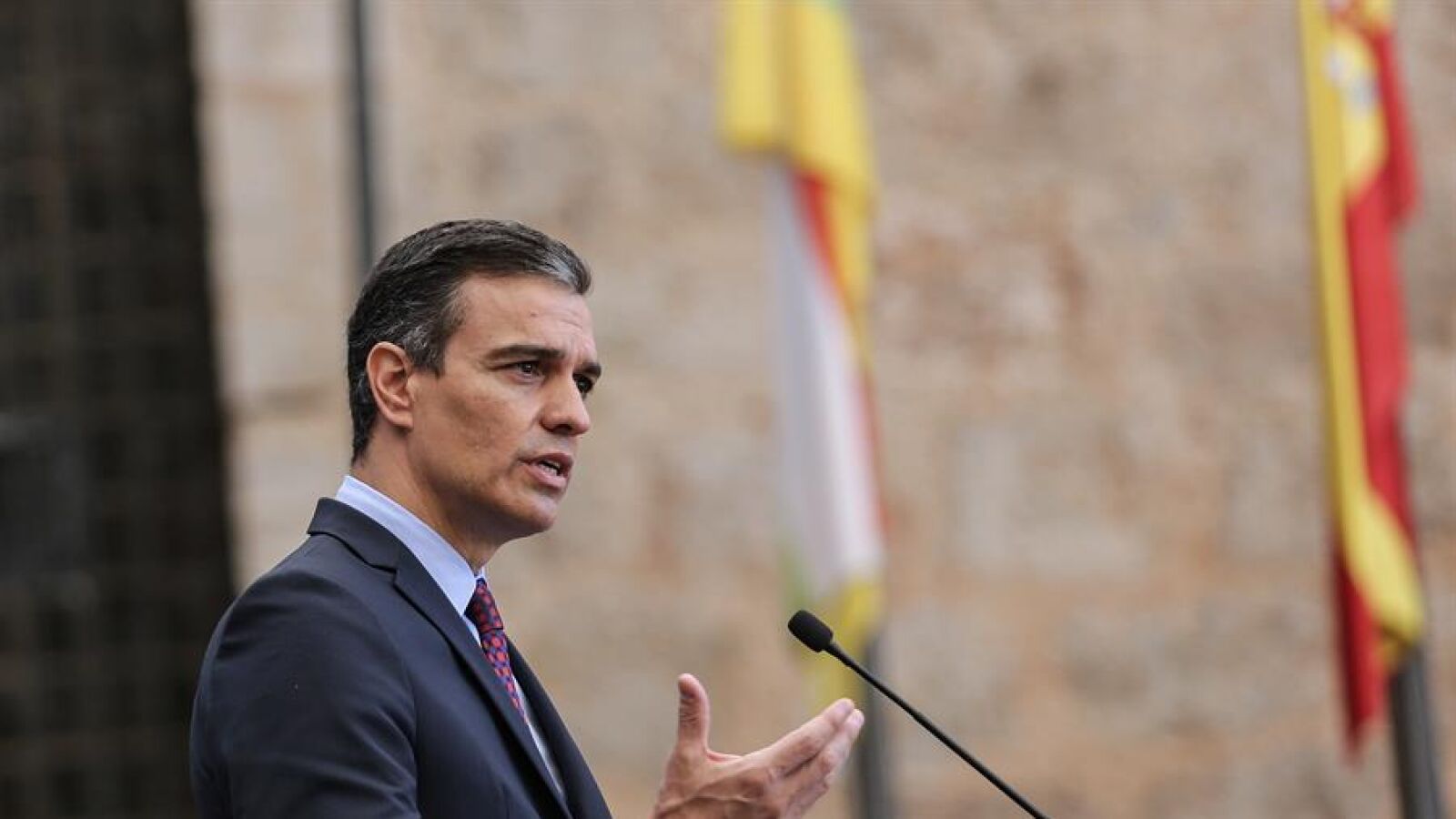Pedro Sánchez, sobre el rey Juan Carlos: 