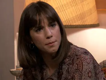 Luisita está enfadada por la vuelta de Isabel y no quiere perder a Teo Luisita está enfadada por la vuelta de Isabel y no quiere perder a Teo