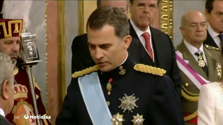 Podemos quiere que Felipe VI comparezca en el Congreso por la marcha de don Juan Carlos del pa&iacute;s