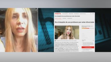 Una profesora denuncia que la han despedido por estar divorciada y no gustarles su vestimenta