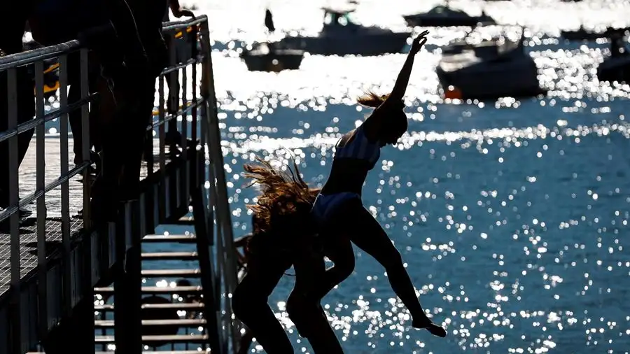 Ola de calor. 13 comunidades en alerta