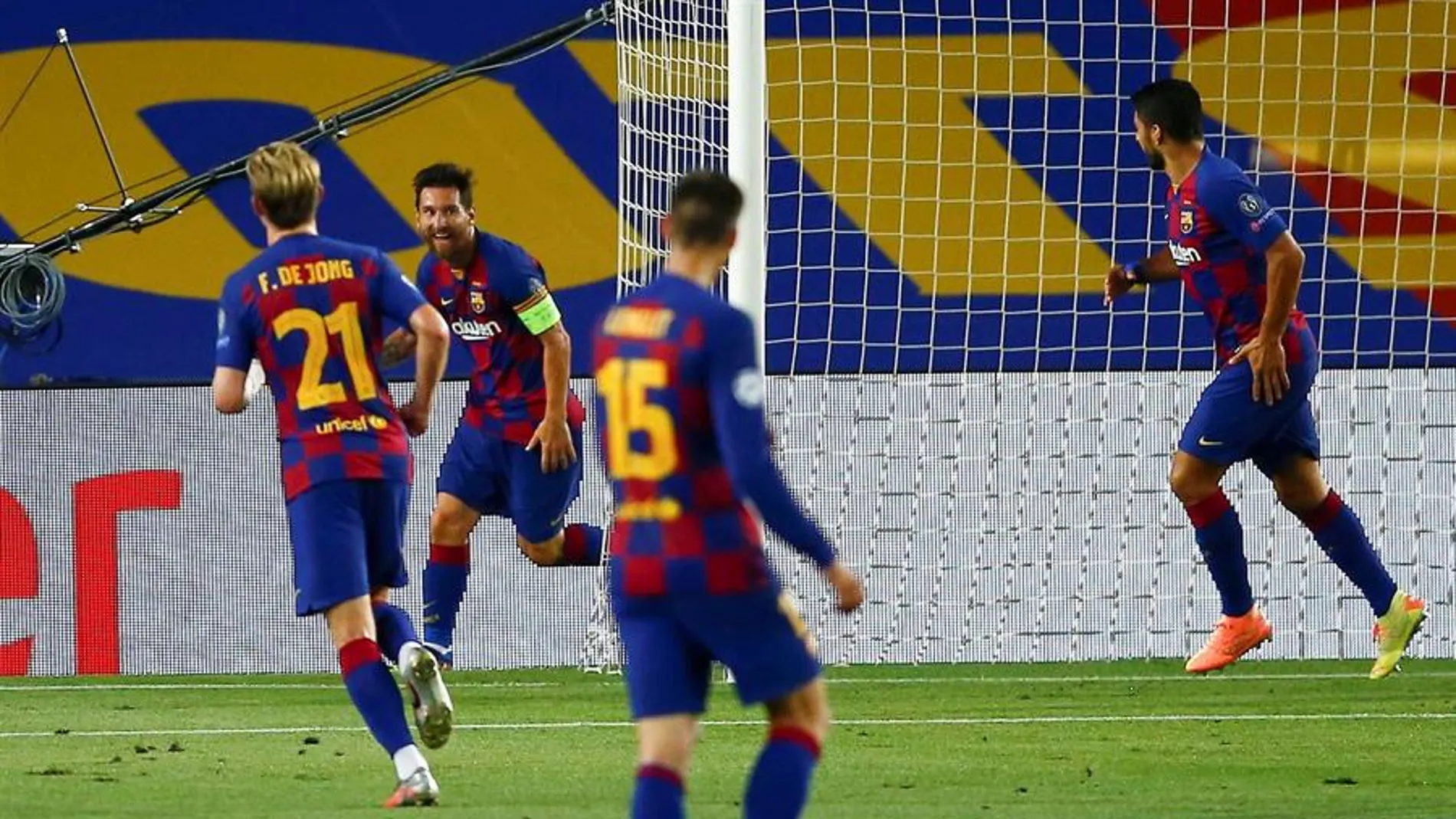 Leo Messi tras marcar un gol al Nápoles en el Camp Nou Leo Messi tras marcar un gol al Nápoles en el Camp Nou