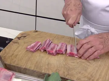 El tiempo cocción exacto que Karlos Arguiñano recomienda para que la costilla de cerdo quede tierna El tiempo cocción exacto que Karlos Arguiñano recomienda para que la costilla de cerdo quede tierna