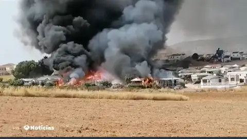Incendio en un camping de Málaga Incendio en un camping de Málaga