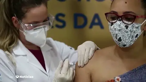 La vacuna de Oxford contra el coronavirus ya se prueba a gran escala en el sur de Brasil La vacuna de Oxford contra el coronavirus ya se prueba a gran escala en el sur de Brasil