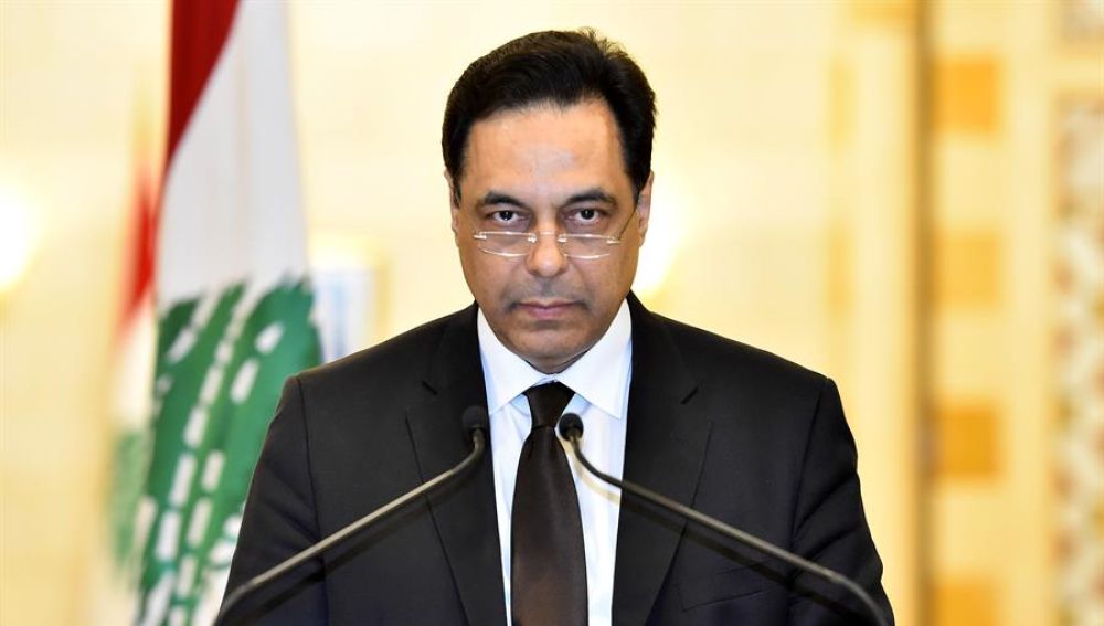 El primer ministro libanés, Hassan Diab, durante su dimisión