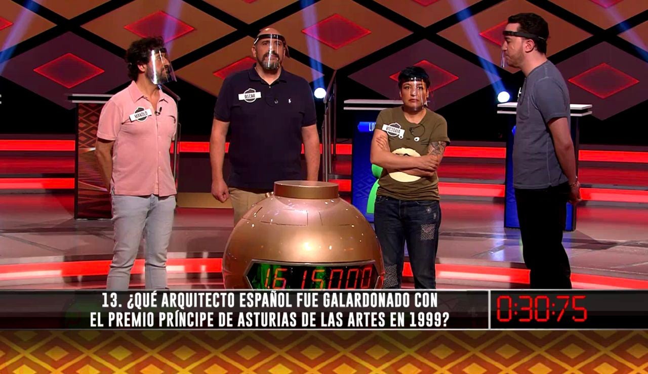 Hoy no ha sido el día de ‘Los dispersos’ en la bomba final ya que han tenido varios fallos en su primera ronda. Los cuatro concursantes tenían diferentes opciones para cada pregunta, lo que les ha hecho fallar en alguna ocasión. Aun así, han logrado remontar en la segunda ronda. ¿Se habrán llevado el bote final? Hoy no ha sido el día de ‘Los dispersos’ en la bomba final ya que han tenido varios fallos en su primera ronda. Los cuatro concursantes tenían diferentes opciones para cada pregunta, lo que les ha hecho fallar en alguna ocasión. Aun así, han logrado remontar en la segunda ronda. ¿Se habrán llevado el bote final?