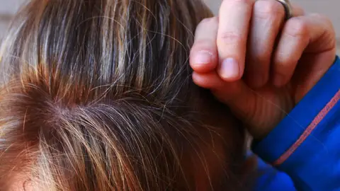Primeras canas en el pelo Primeras canas en el pelo